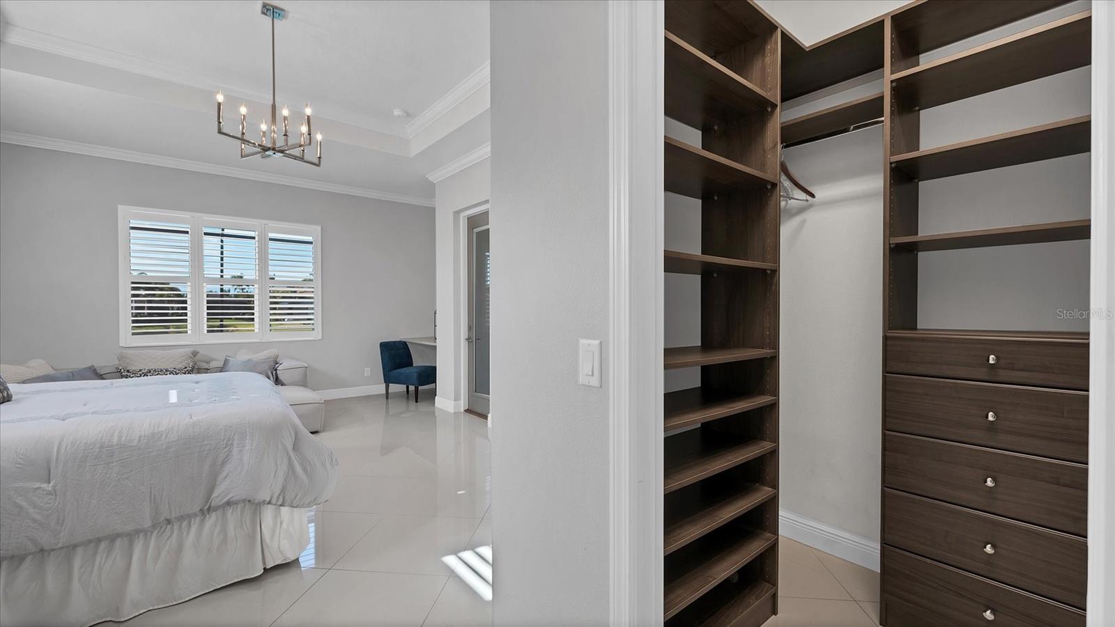 LEGENDS BAY - Residential