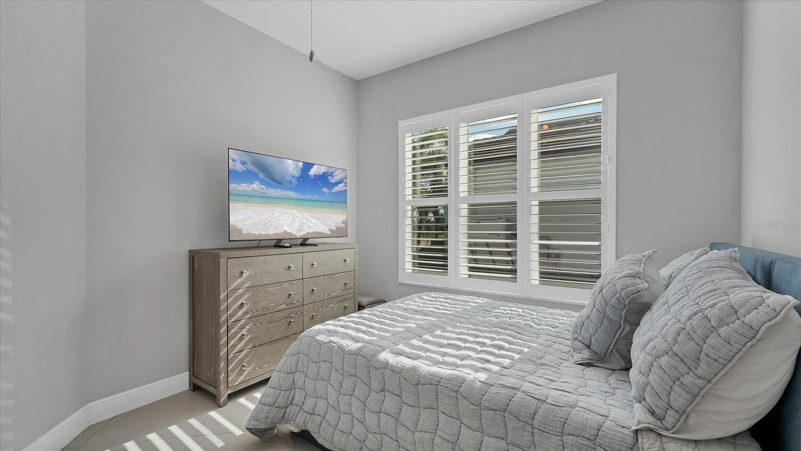 LEGENDS BAY - Residential