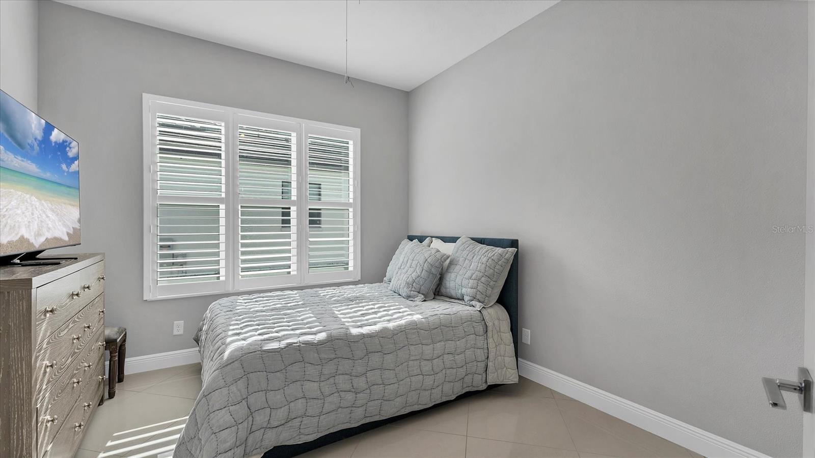 LEGENDS BAY - Residential