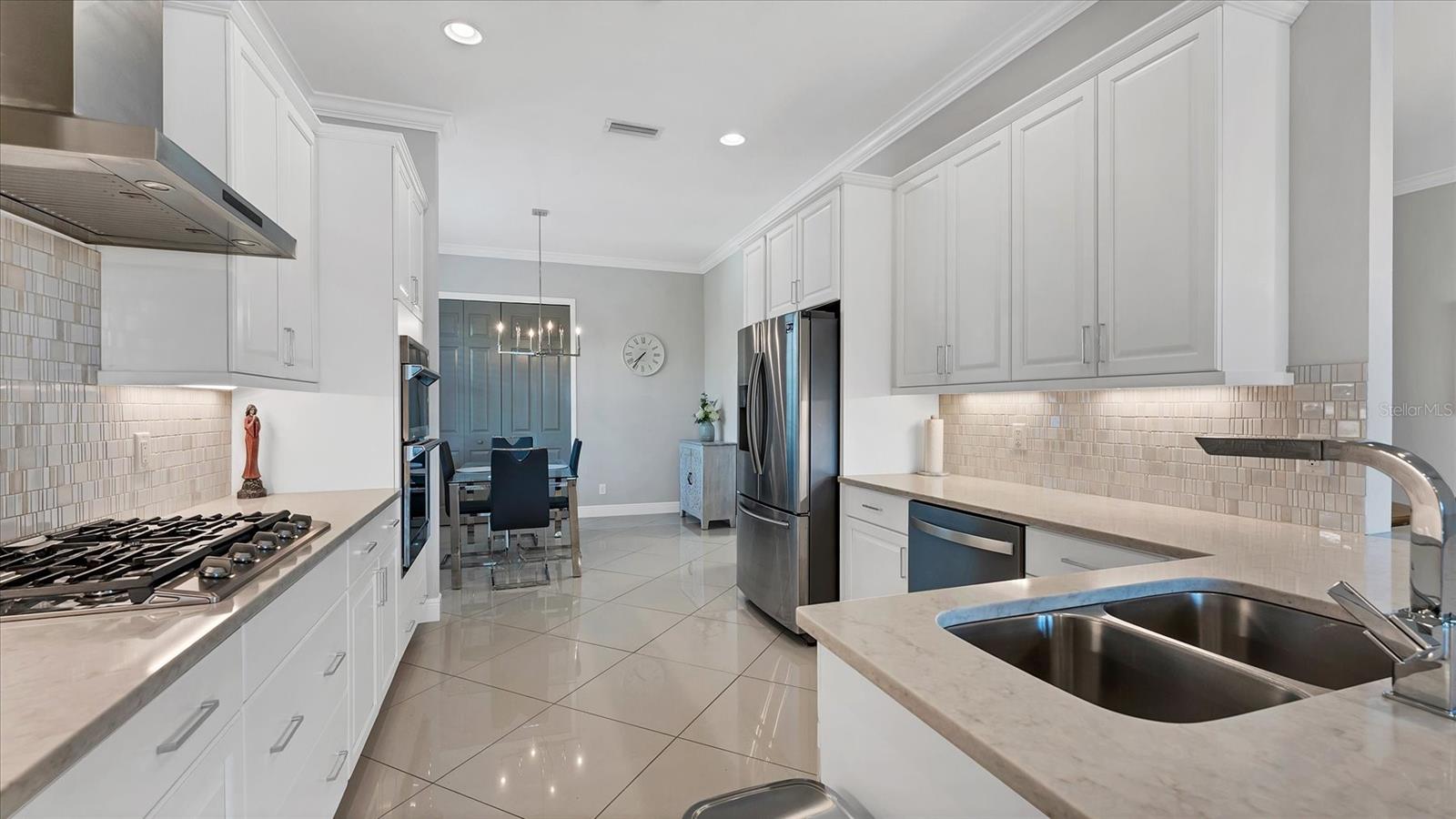 LEGENDS BAY - Residential