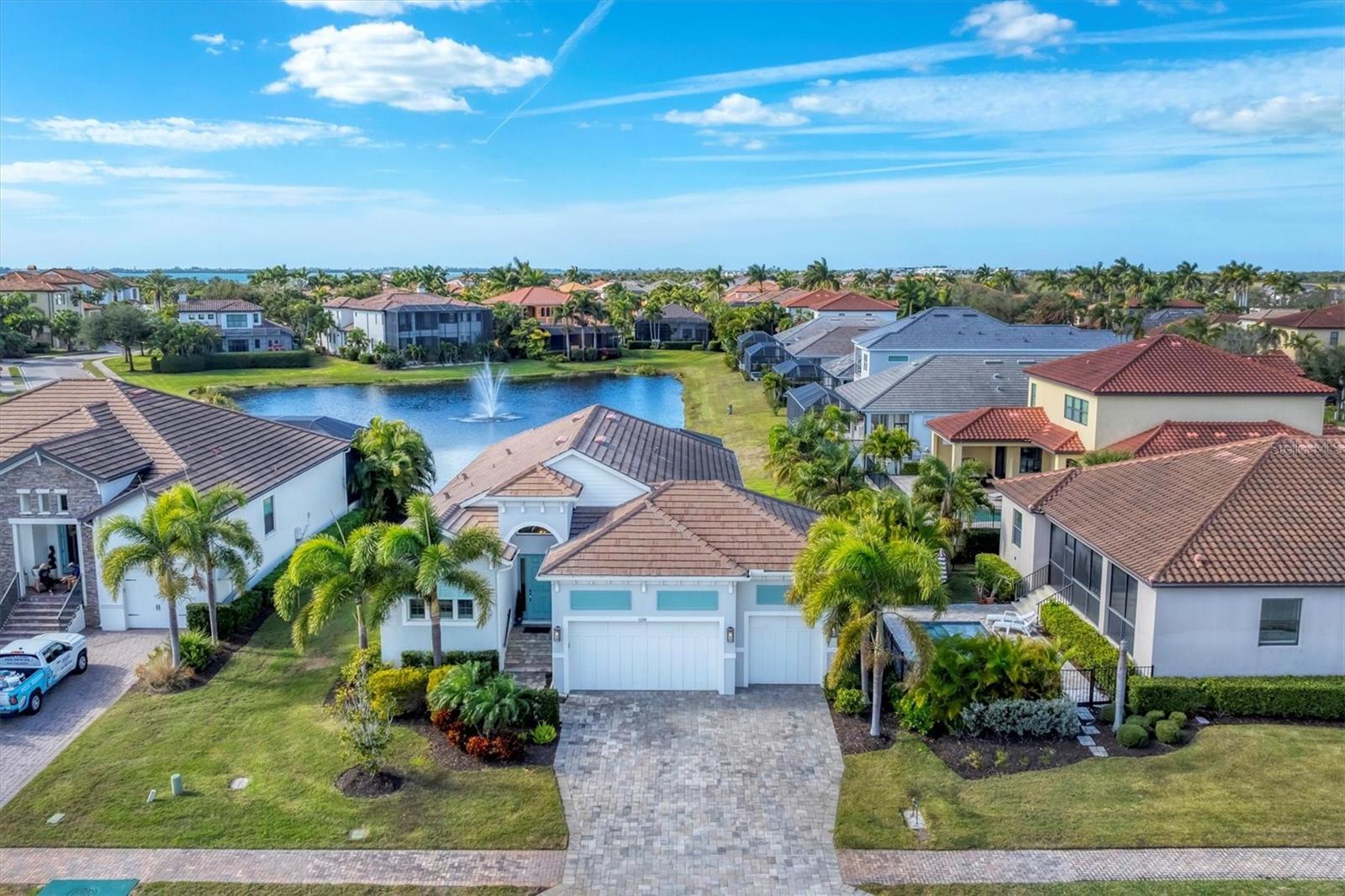 LEGENDS BAY - Residential