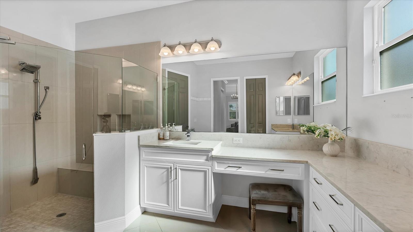 LEGENDS BAY - Residential