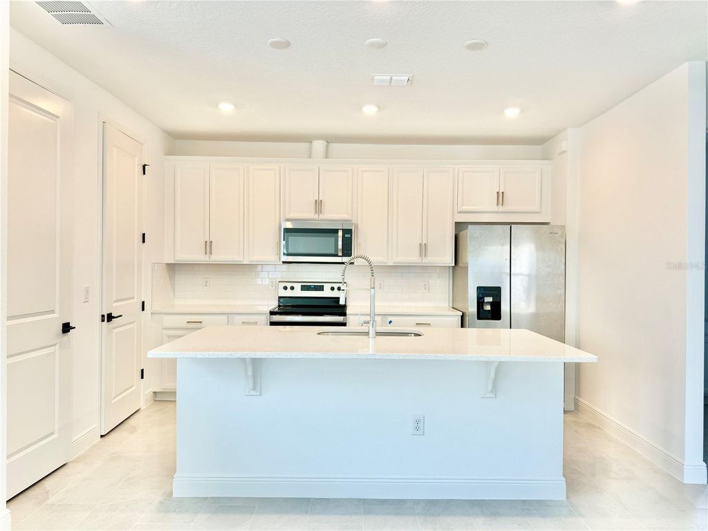 Photo of 9629 Saramago Alley, Orlando, FL 32827 (MLS # O6371912)