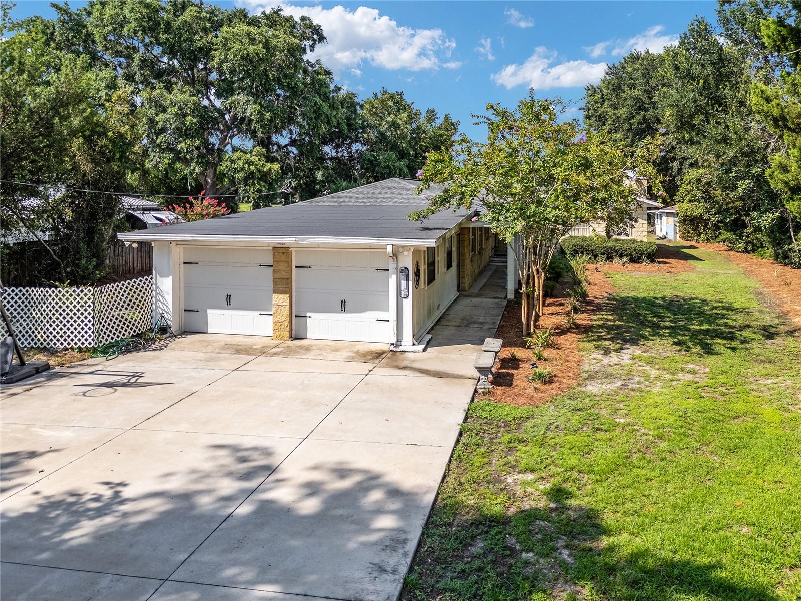 BOOK F PAGE 25 - Residential