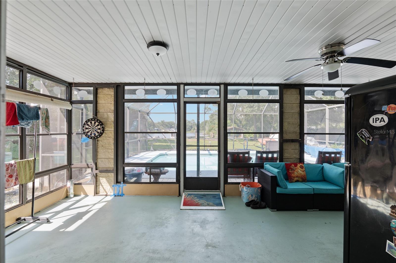 BOOK F PAGE 25 - Residential