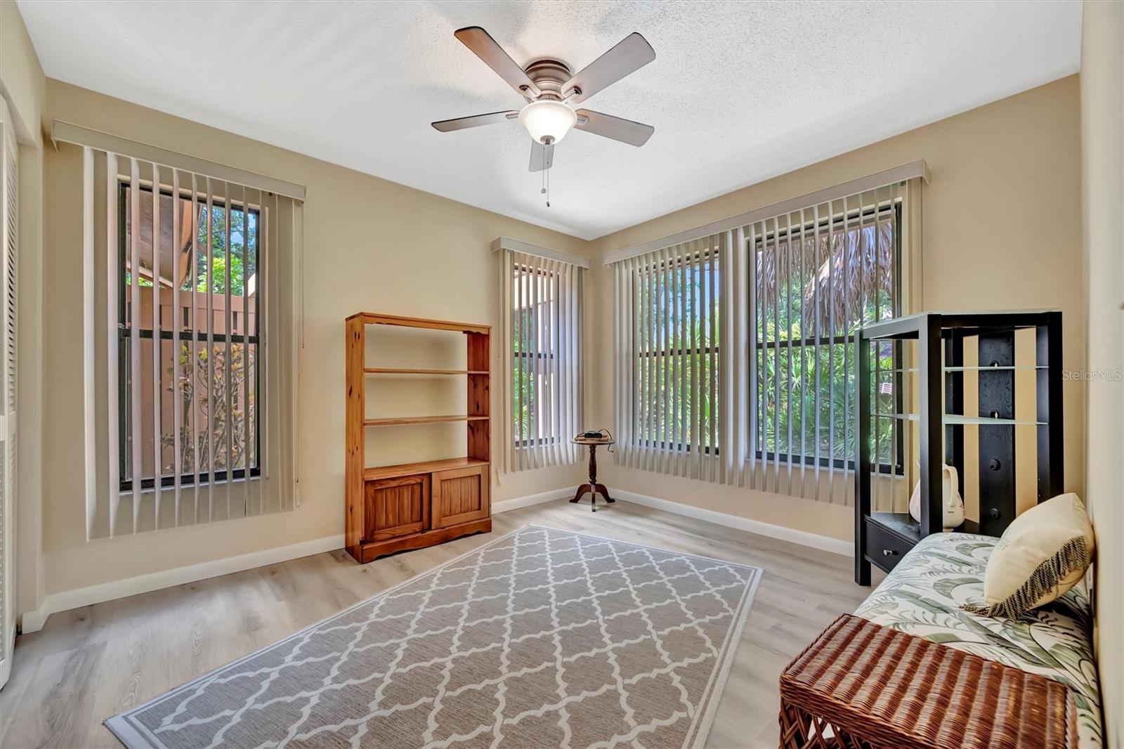 PINE BAY FOREST - Residential