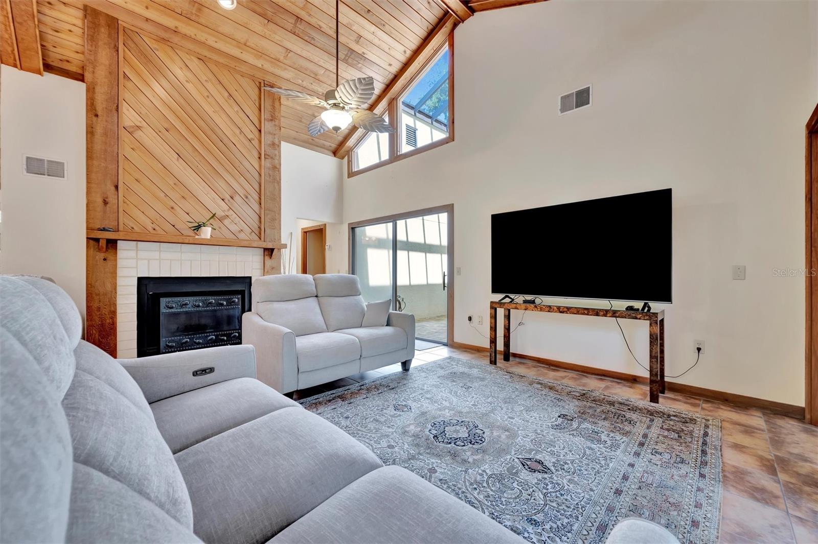 PINE BAY FOREST - Residential