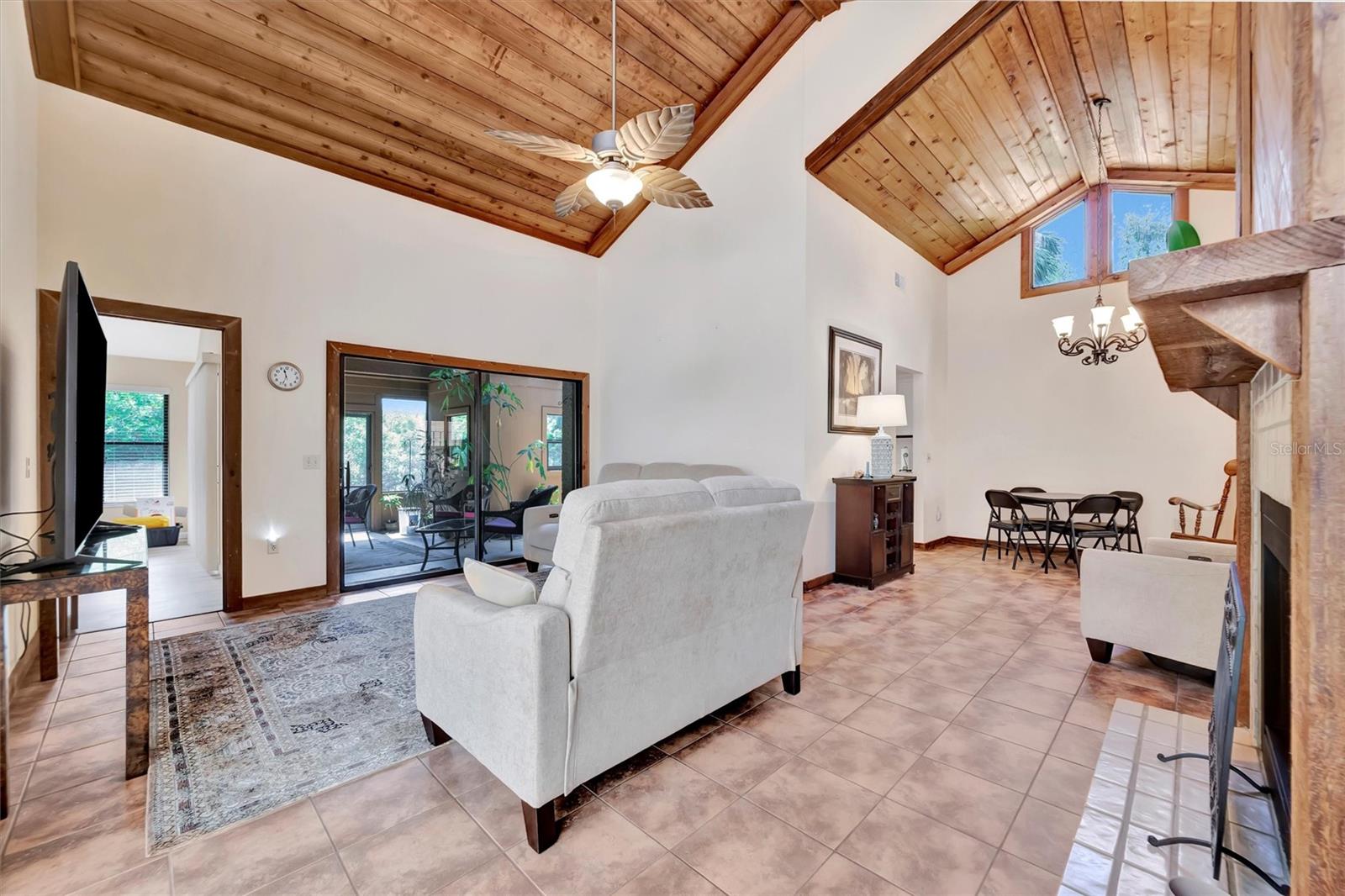 PINE BAY FOREST - Residential