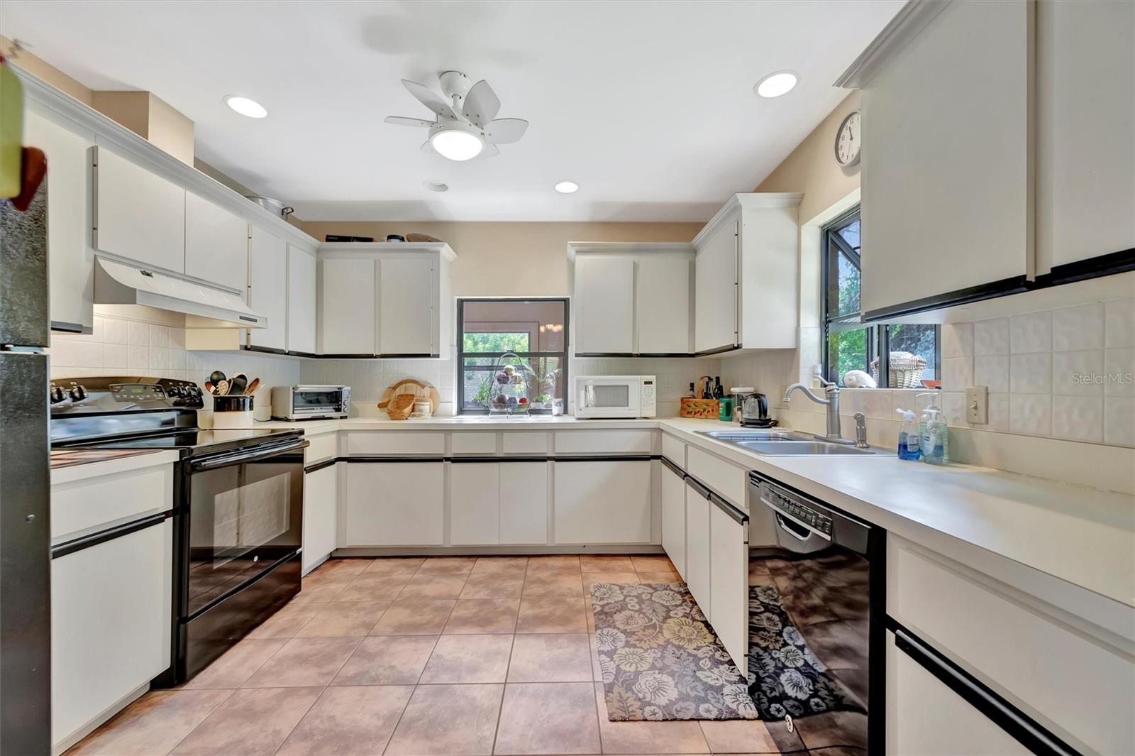 PINE BAY FOREST - Residential