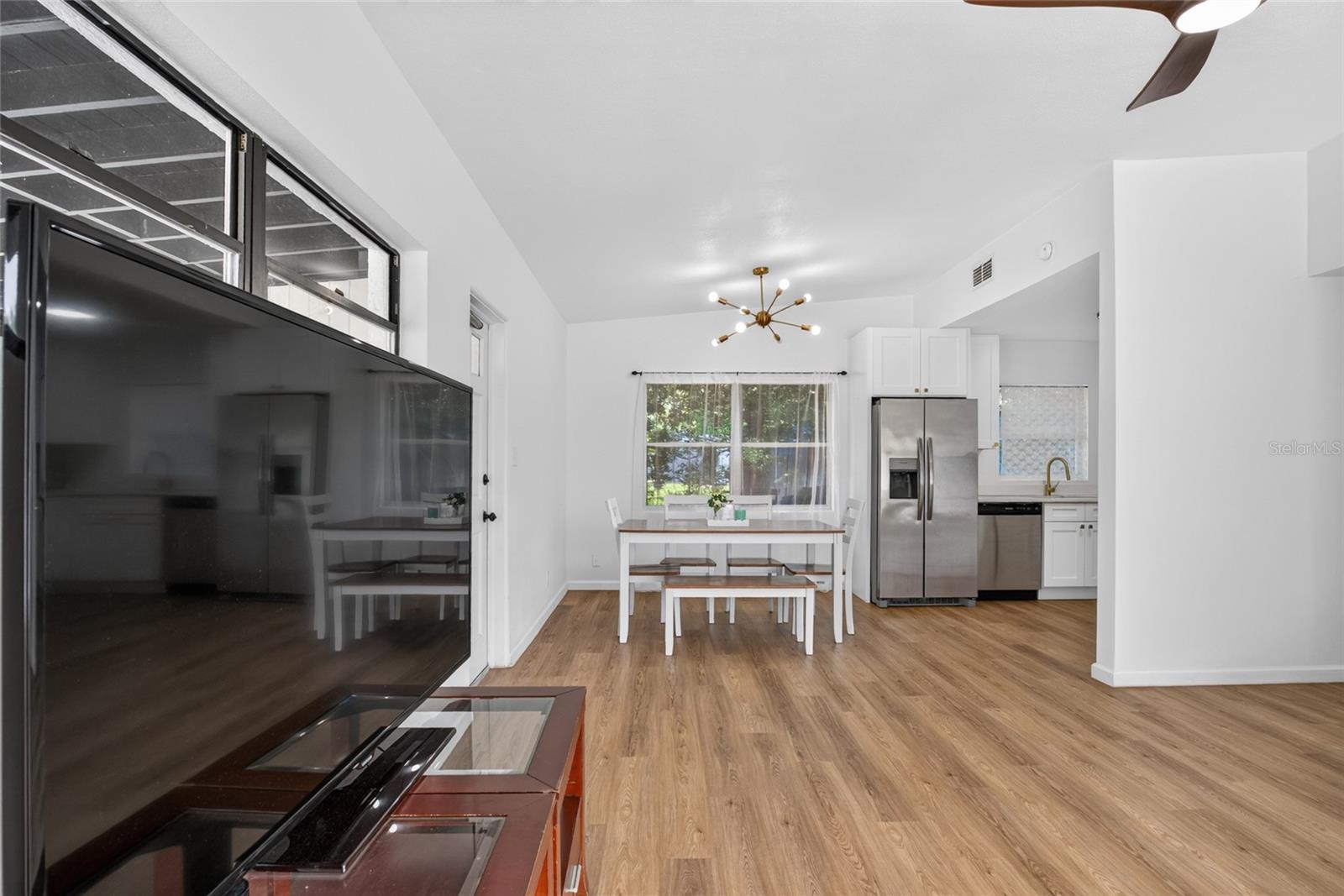 100 PINECREST DRIVE