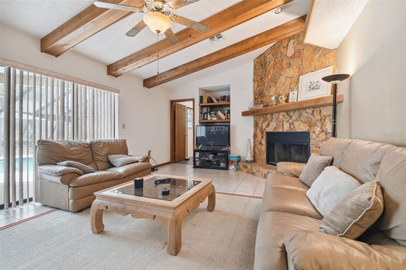 LAKESIDE WOODLANDS - Residential