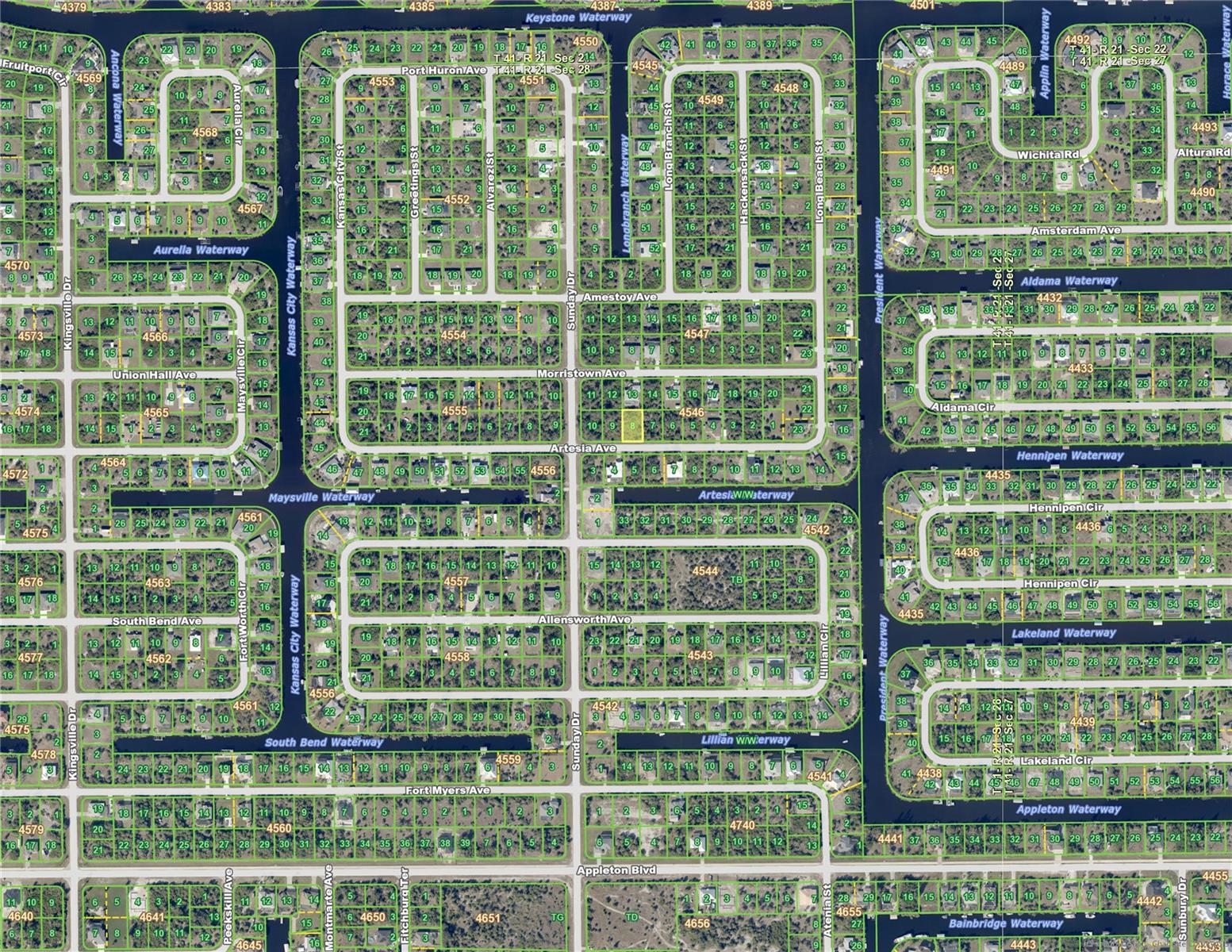 PORT CHARLOTTE SEC 087 - Land