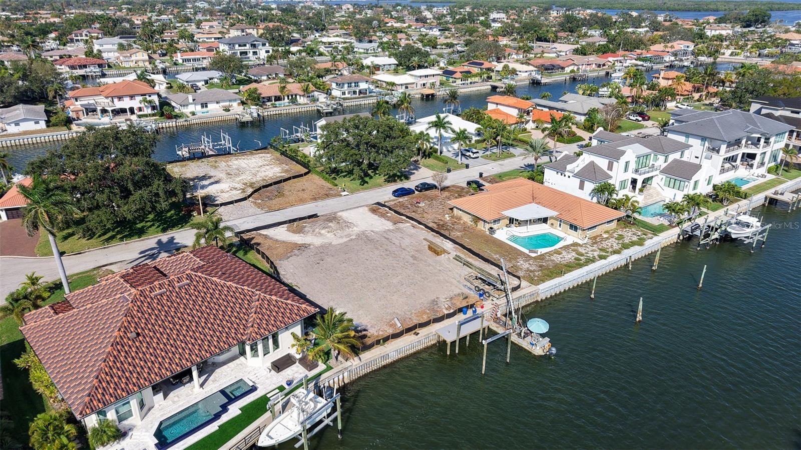 1920 HAWAII AVENUE NE