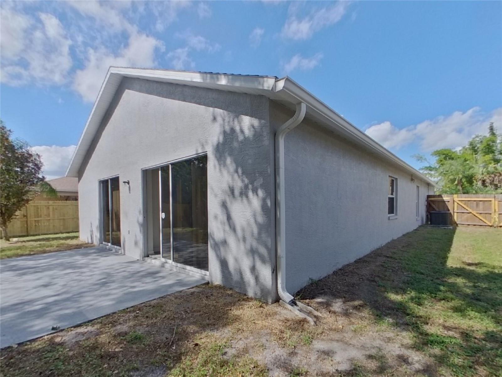 BELL HARBOR - Residential Lease