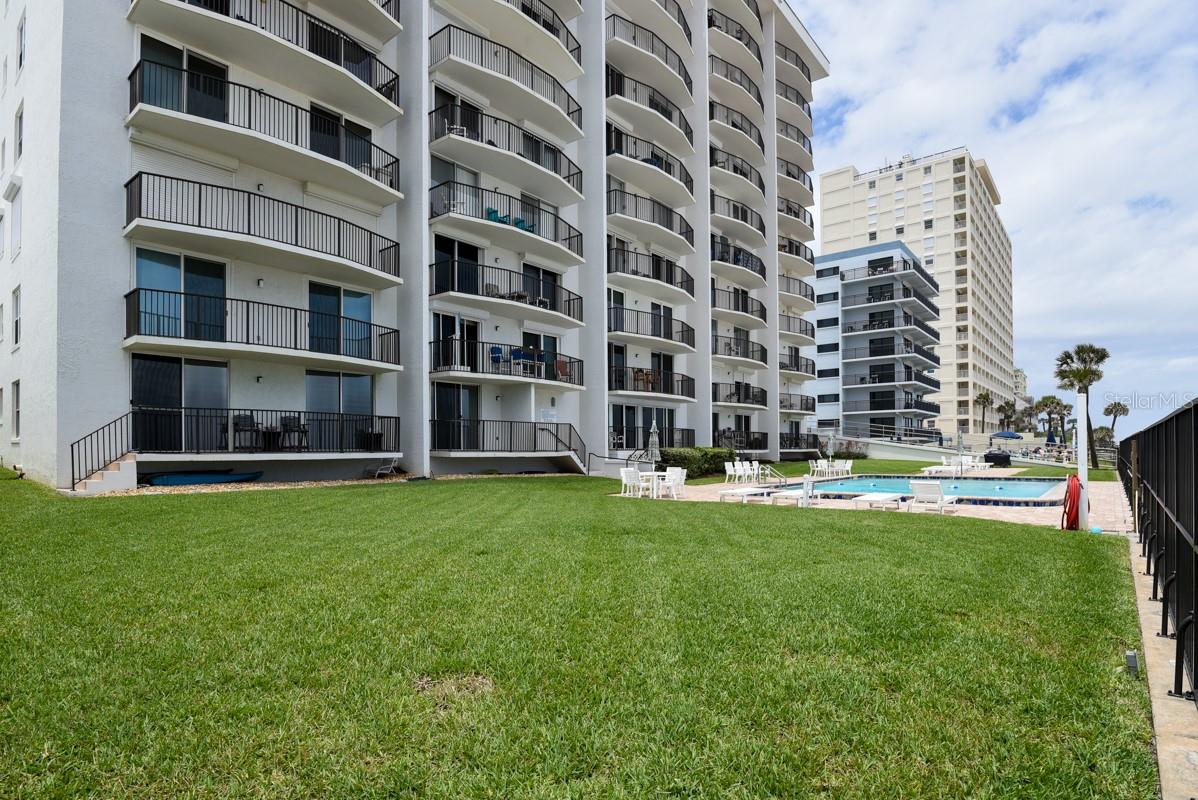 ATLANTIS CONDO - Residential