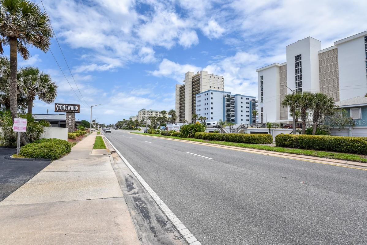 ATLANTIS CONDO - Residential