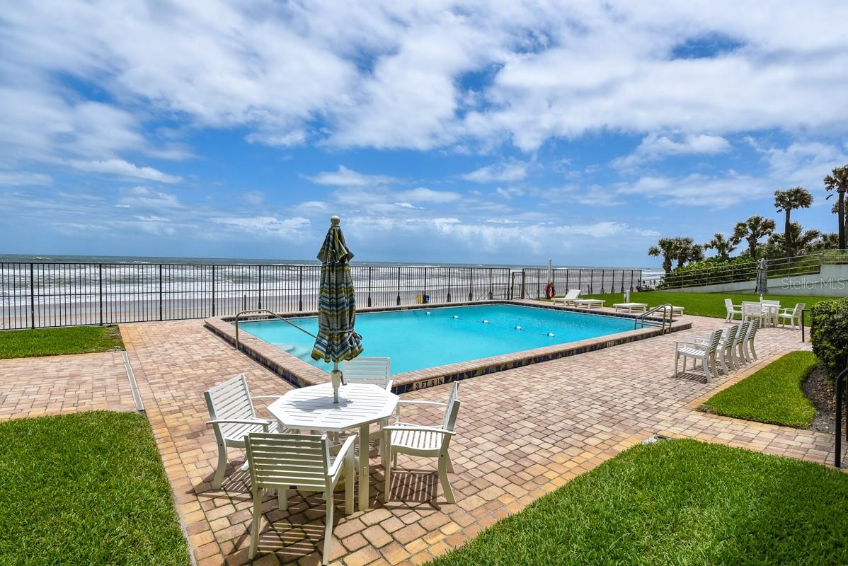 ATLANTIS CONDO - Residential