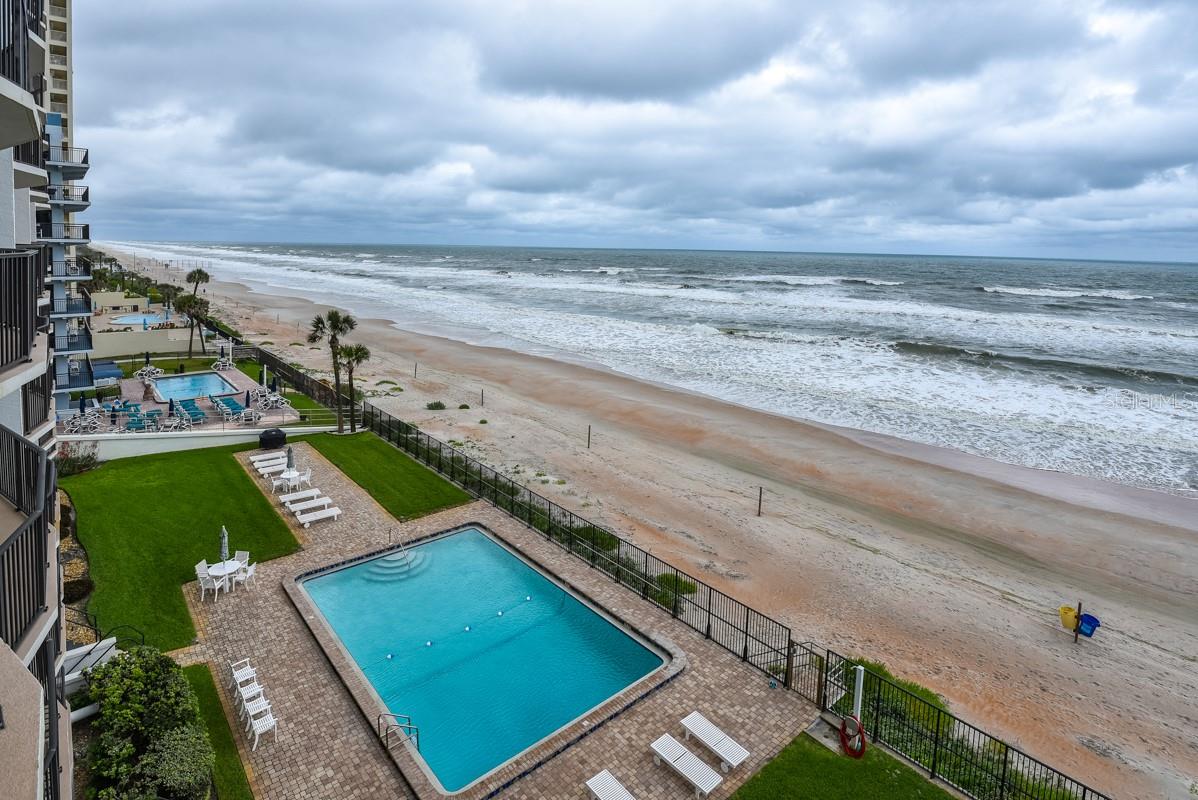 ATLANTIS CONDO - Residential
