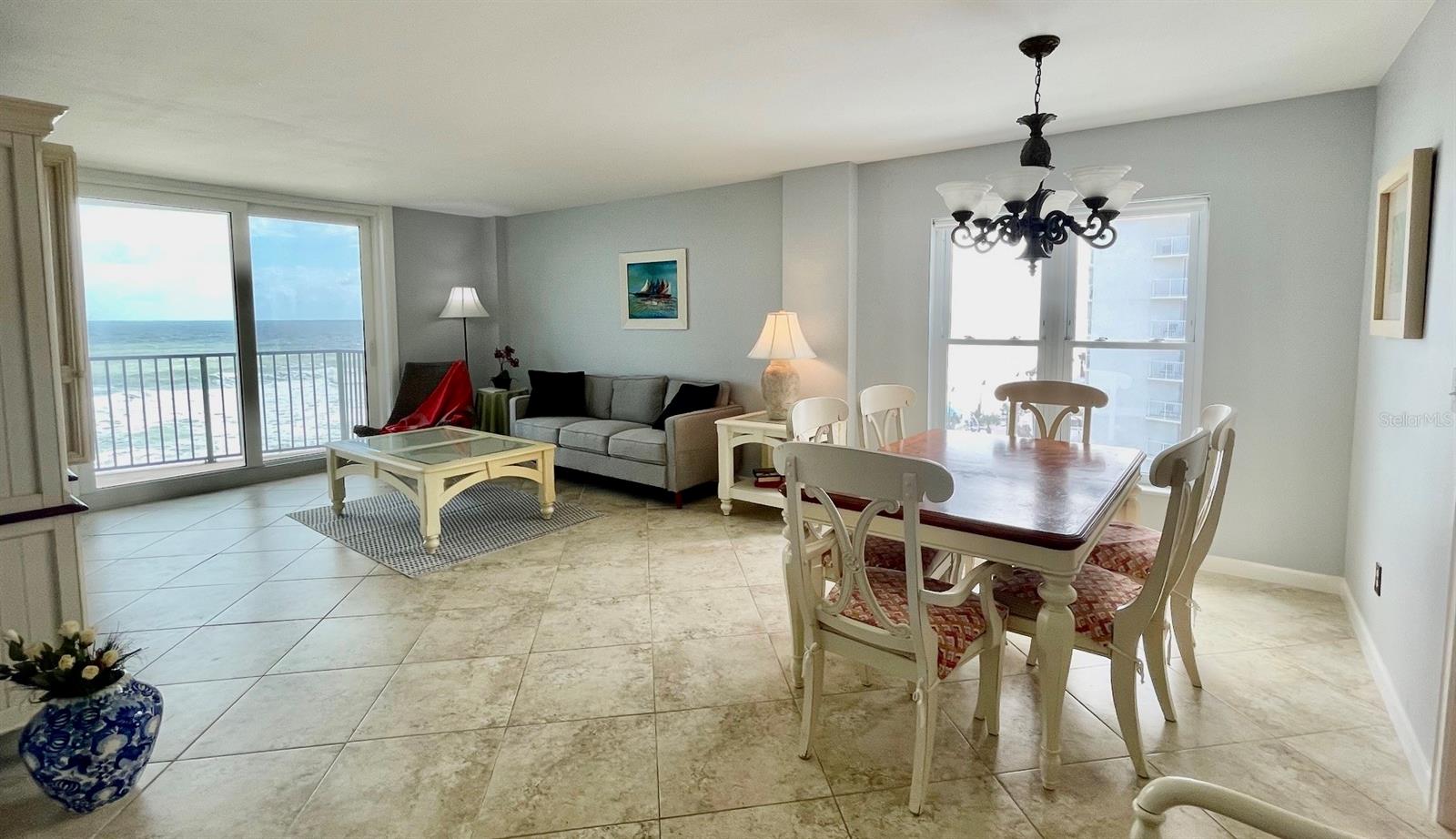 ATLANTIS CONDO - Residential