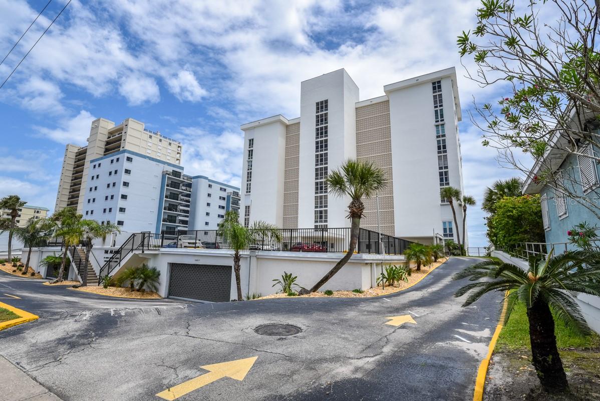ATLANTIS CONDO - Residential
