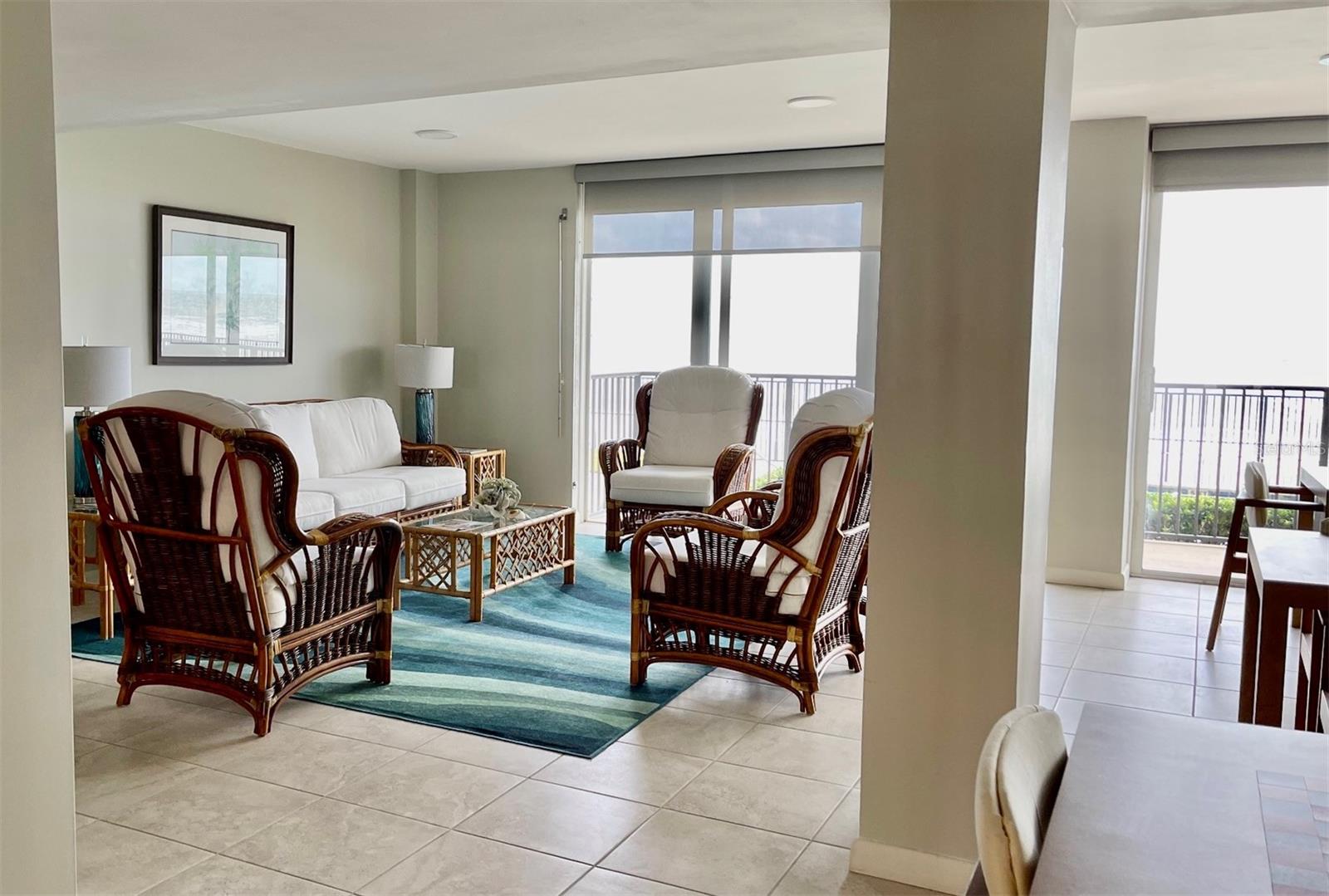 ATLANTIS CONDO - Residential