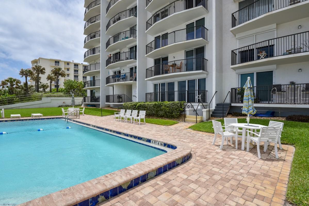 ATLANTIS CONDO - Residential