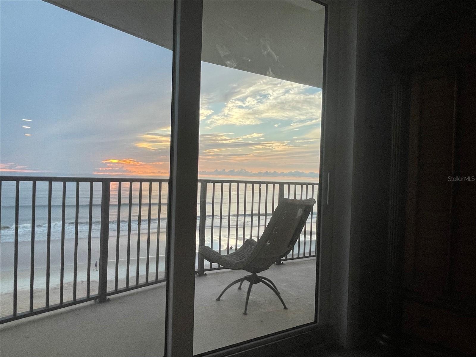 ATLANTIS CONDO - Residential