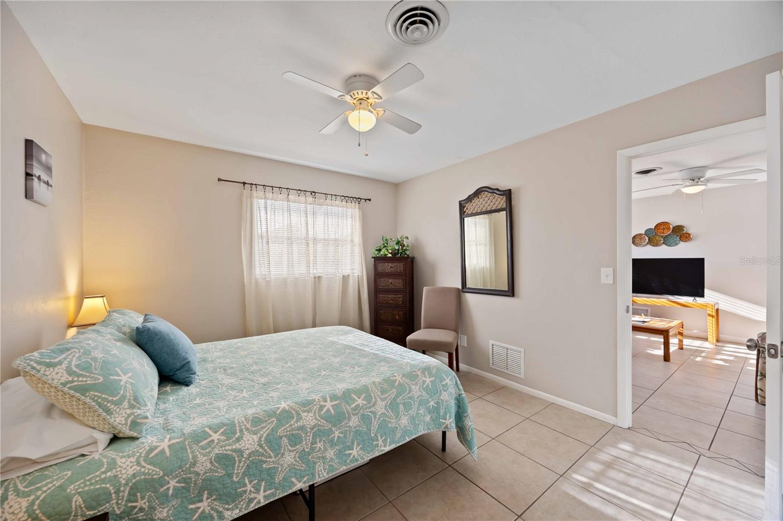 SOUTH VENICE UN 1 - Residential