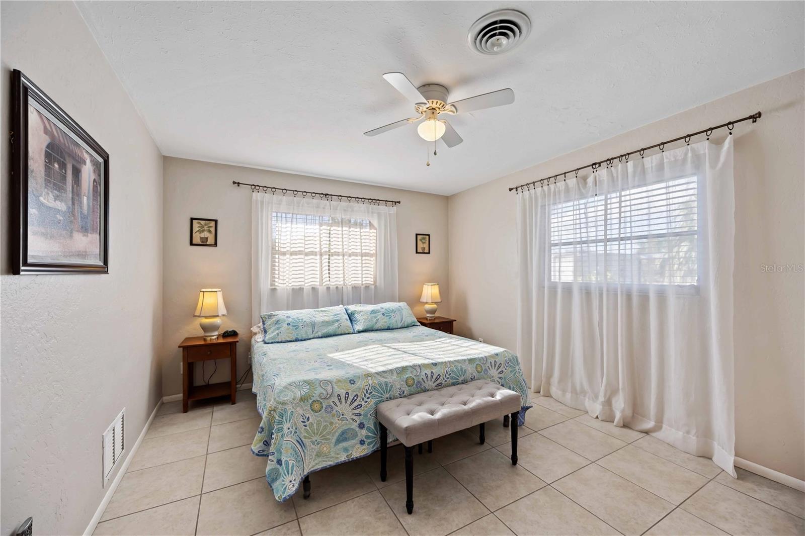 SOUTH VENICE UN 1 - Residential