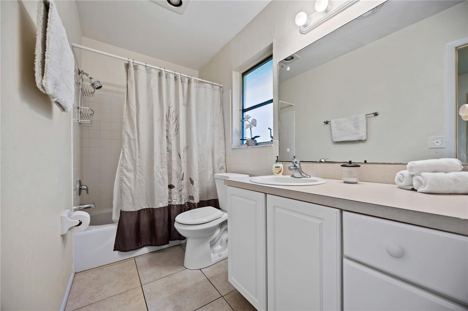 SOUTH VENICE UN 1 - Residential