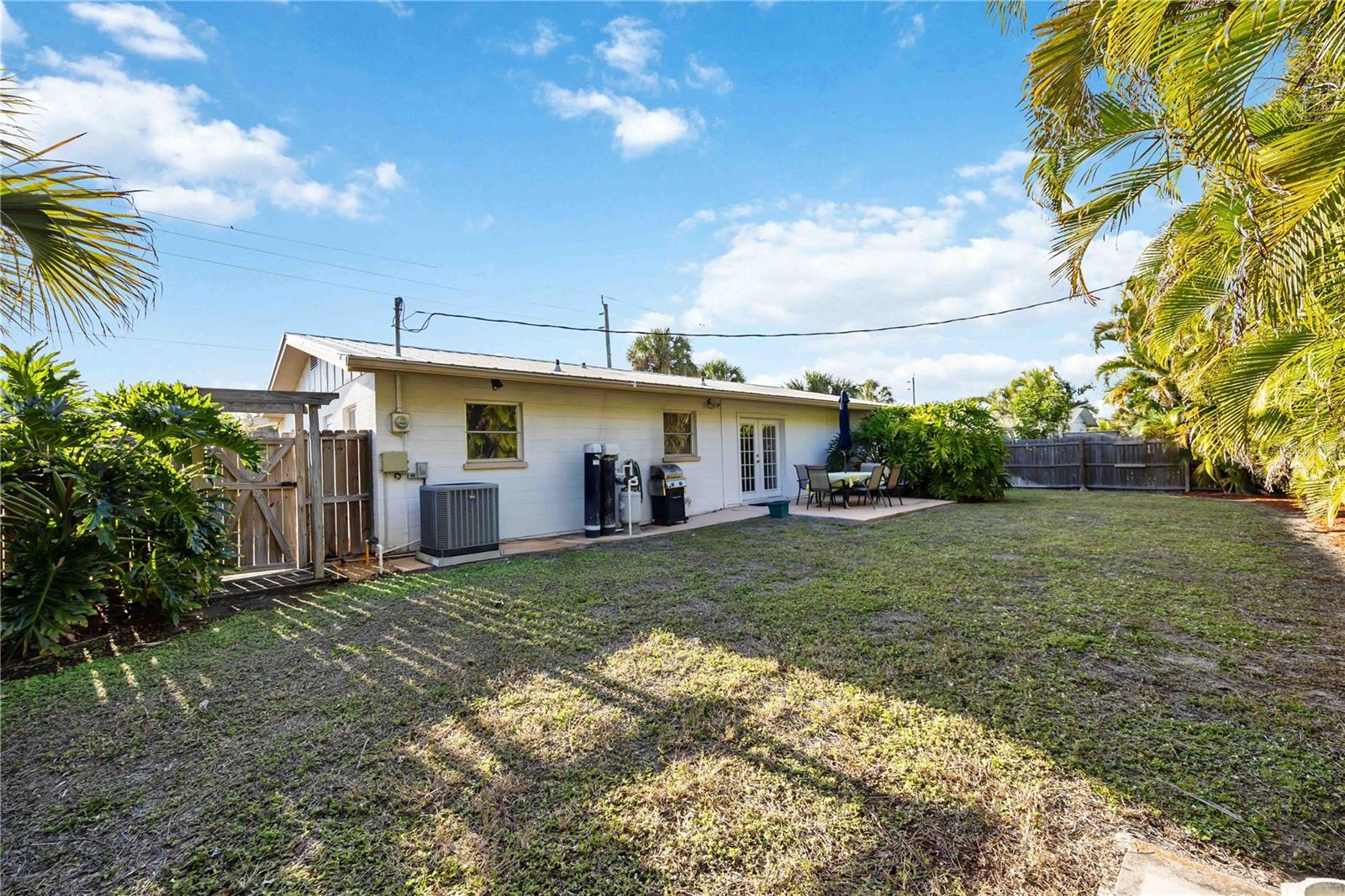 SOUTH VENICE UN 1 - Residential