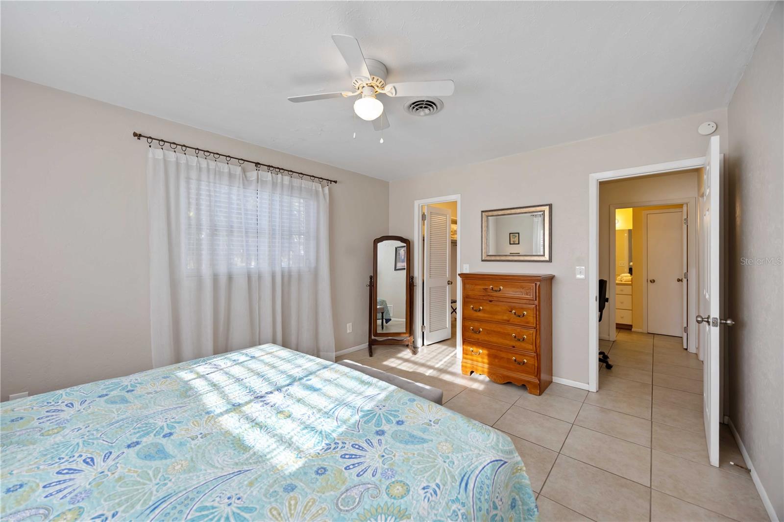 SOUTH VENICE UN 1 - Residential