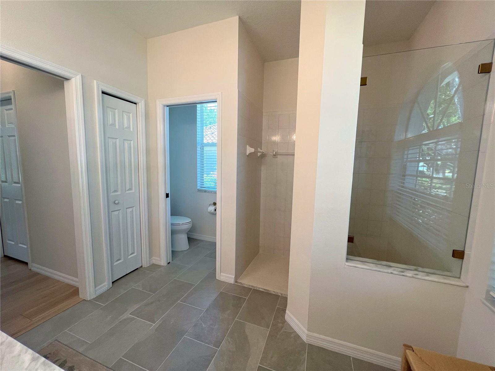 CALUSA LAKES - Residential