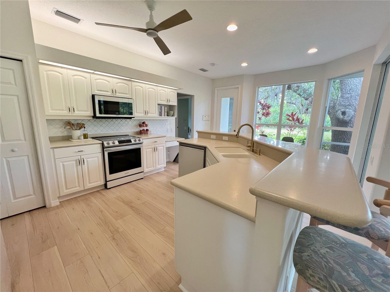 CALUSA LAKES - Residential