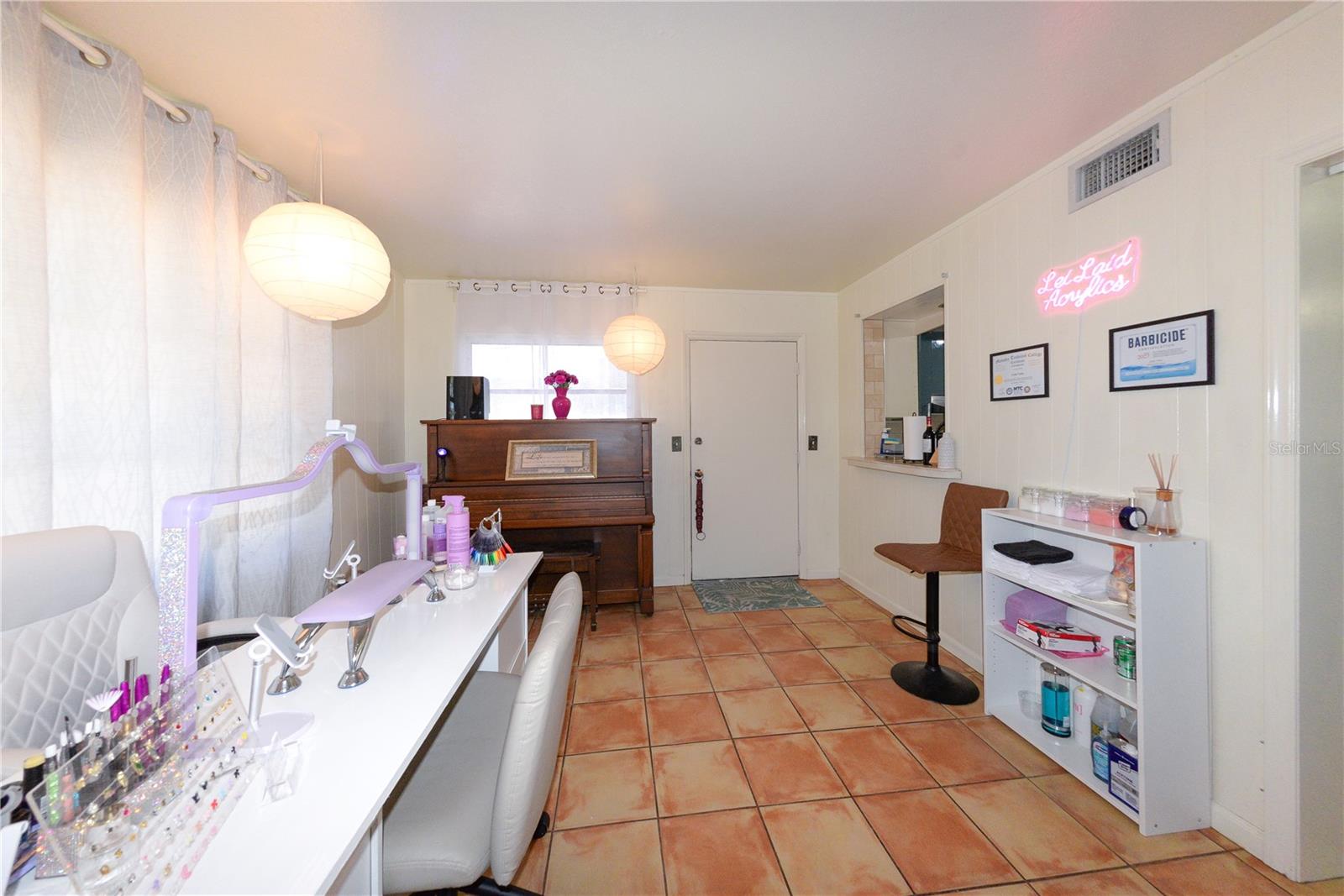 CORAL SHORES - Residential