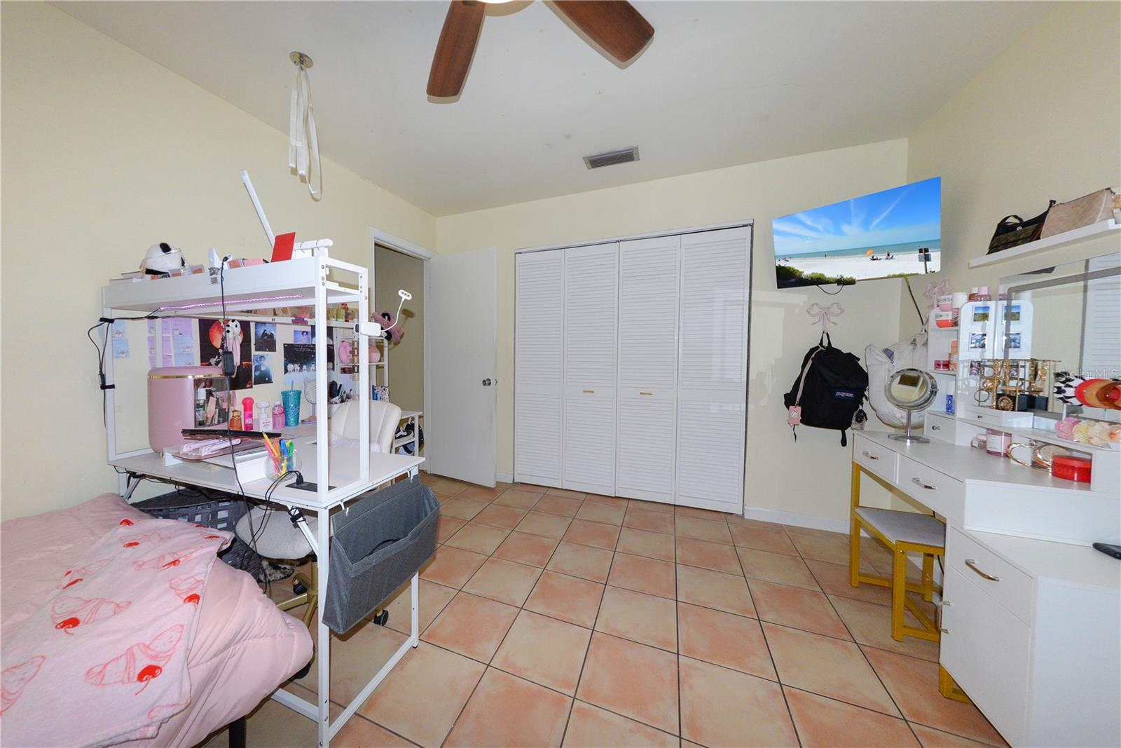 CORAL SHORES - Residential