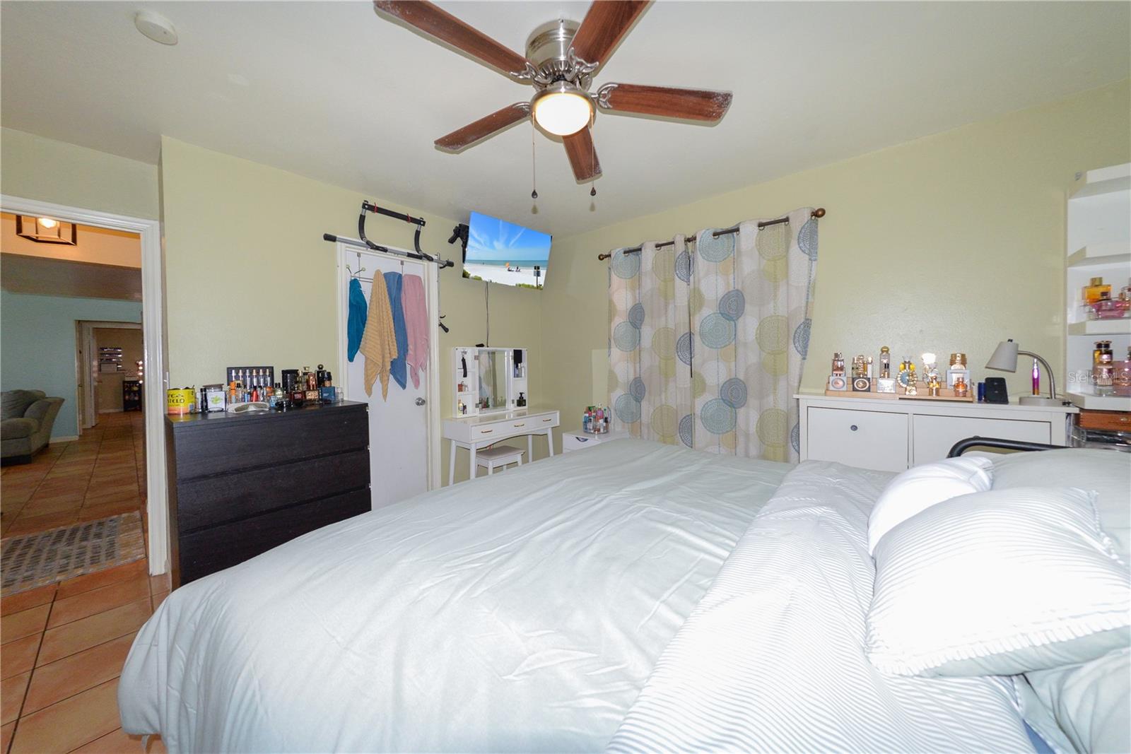 CORAL SHORES - Residential