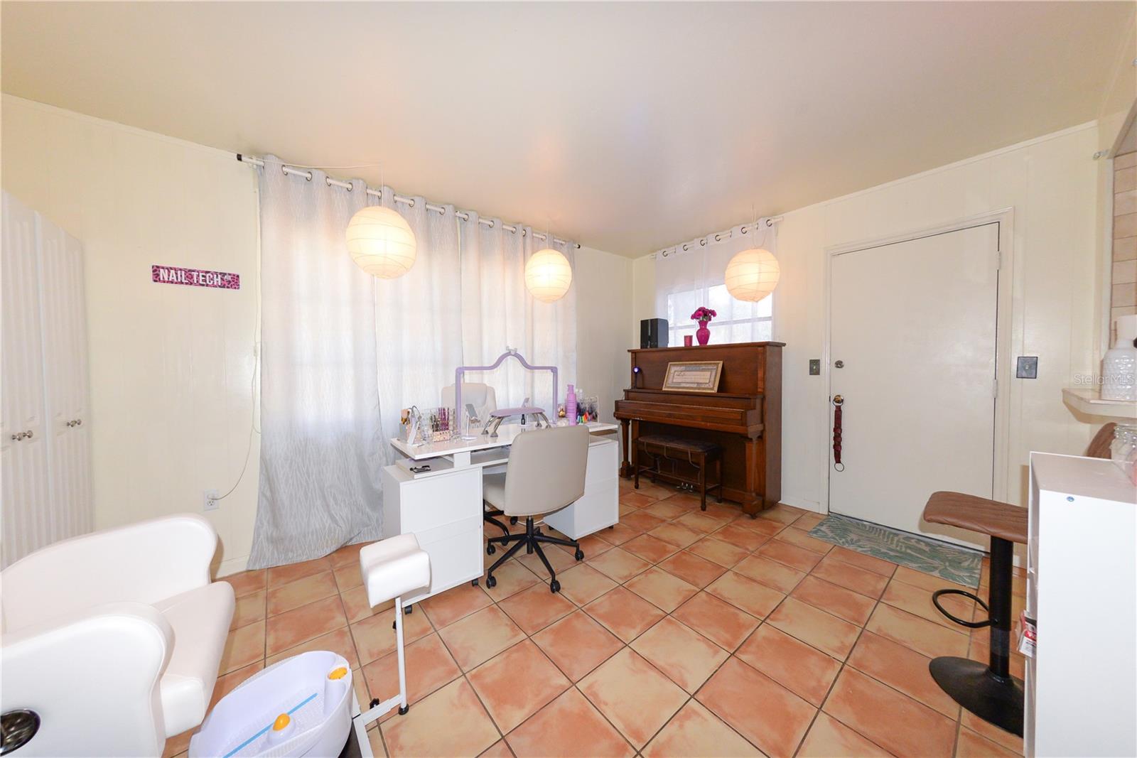 CORAL SHORES - Residential