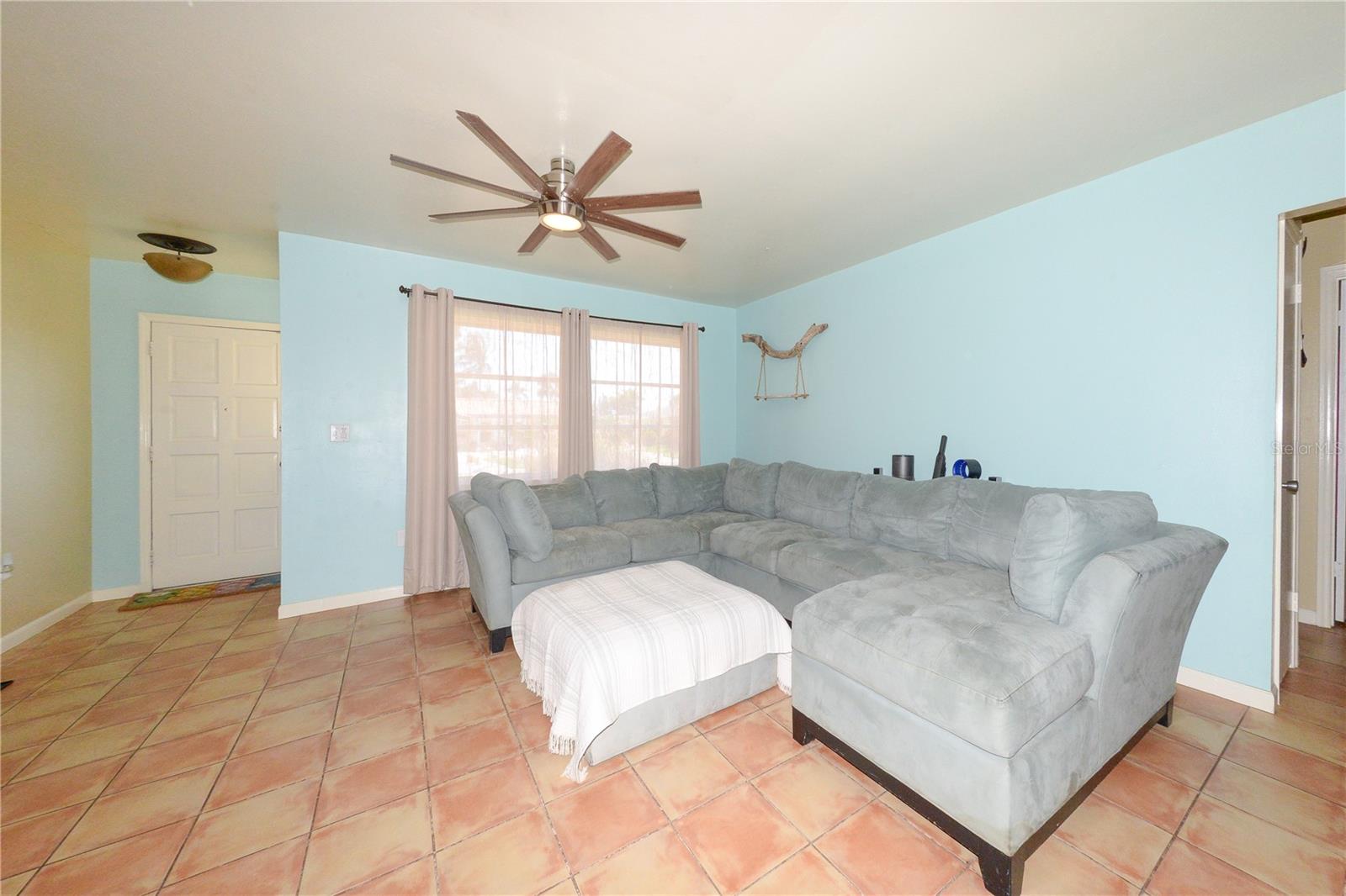 CORAL SHORES - Residential