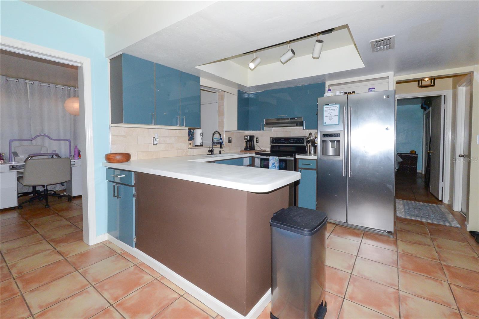 CORAL SHORES - Residential