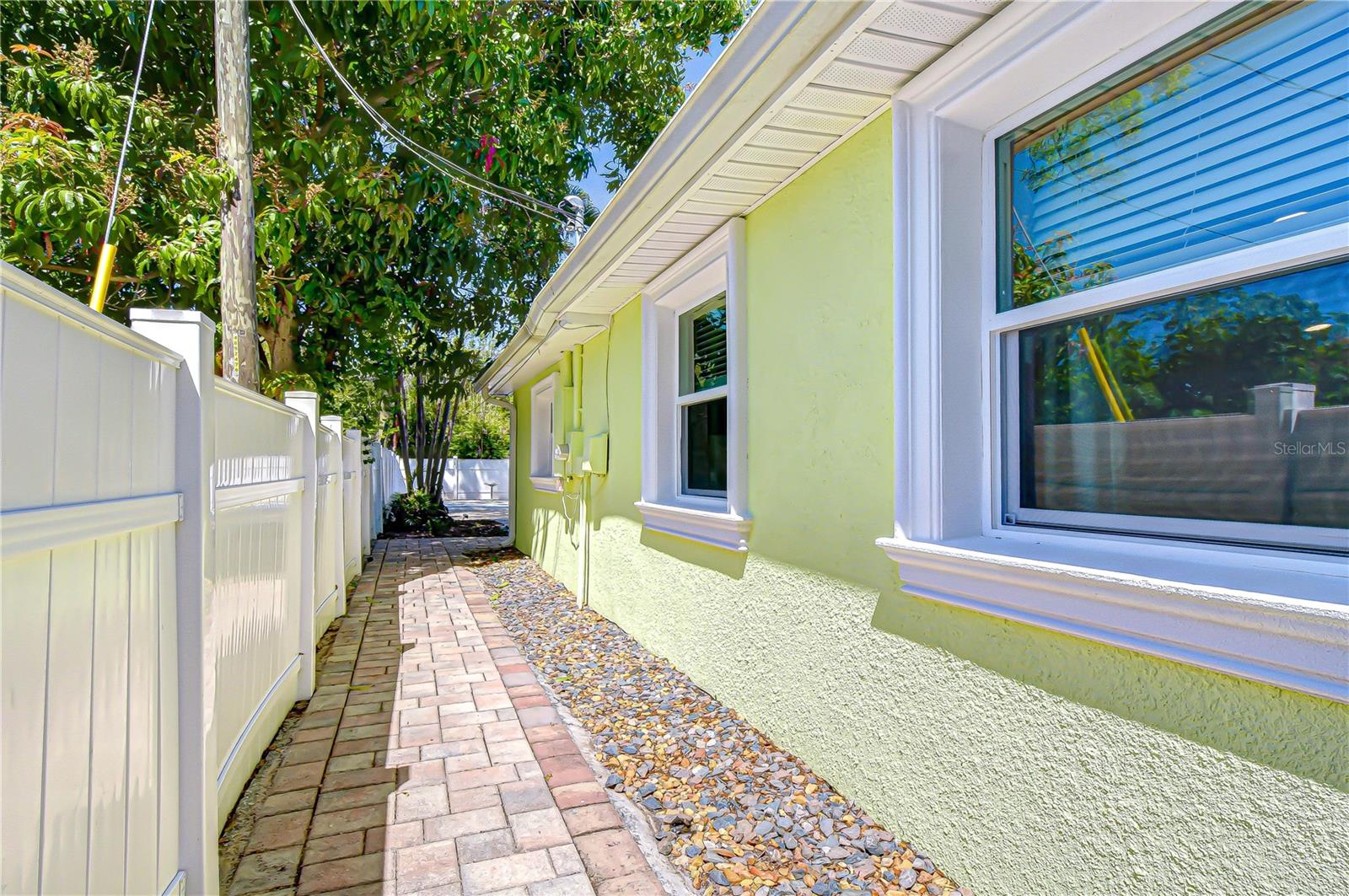 PASADENA ESTATES SEC F - Residential