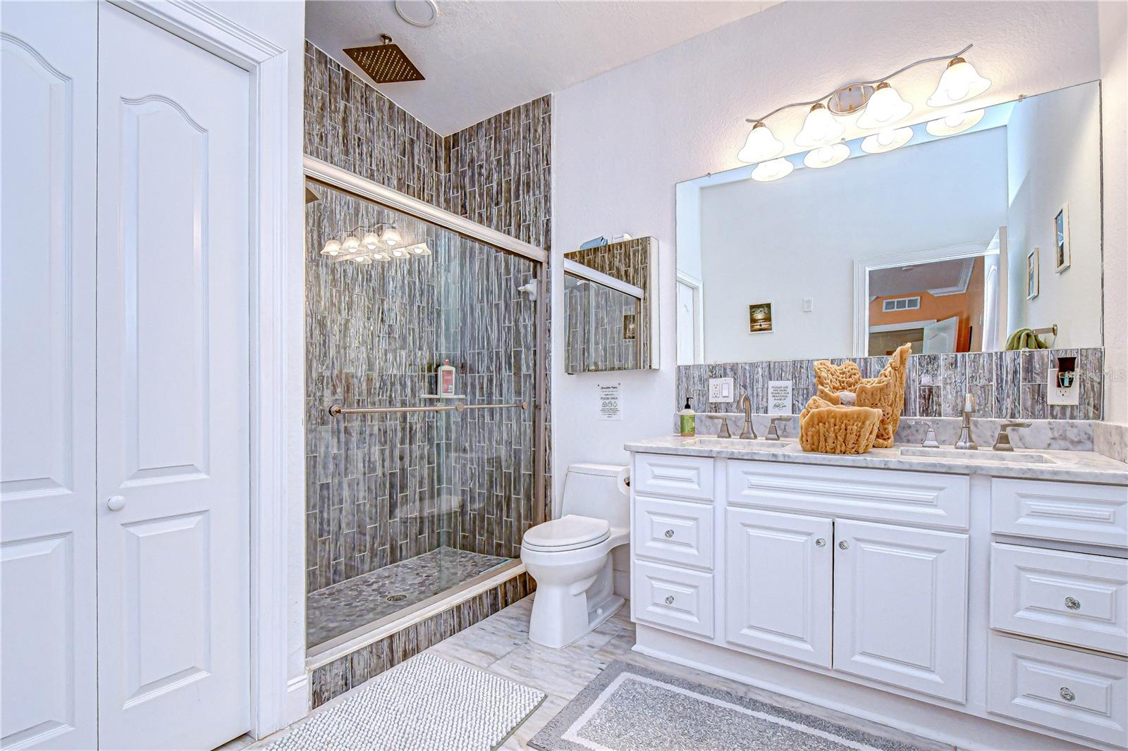 PASADENA ESTATES SEC F - Residential