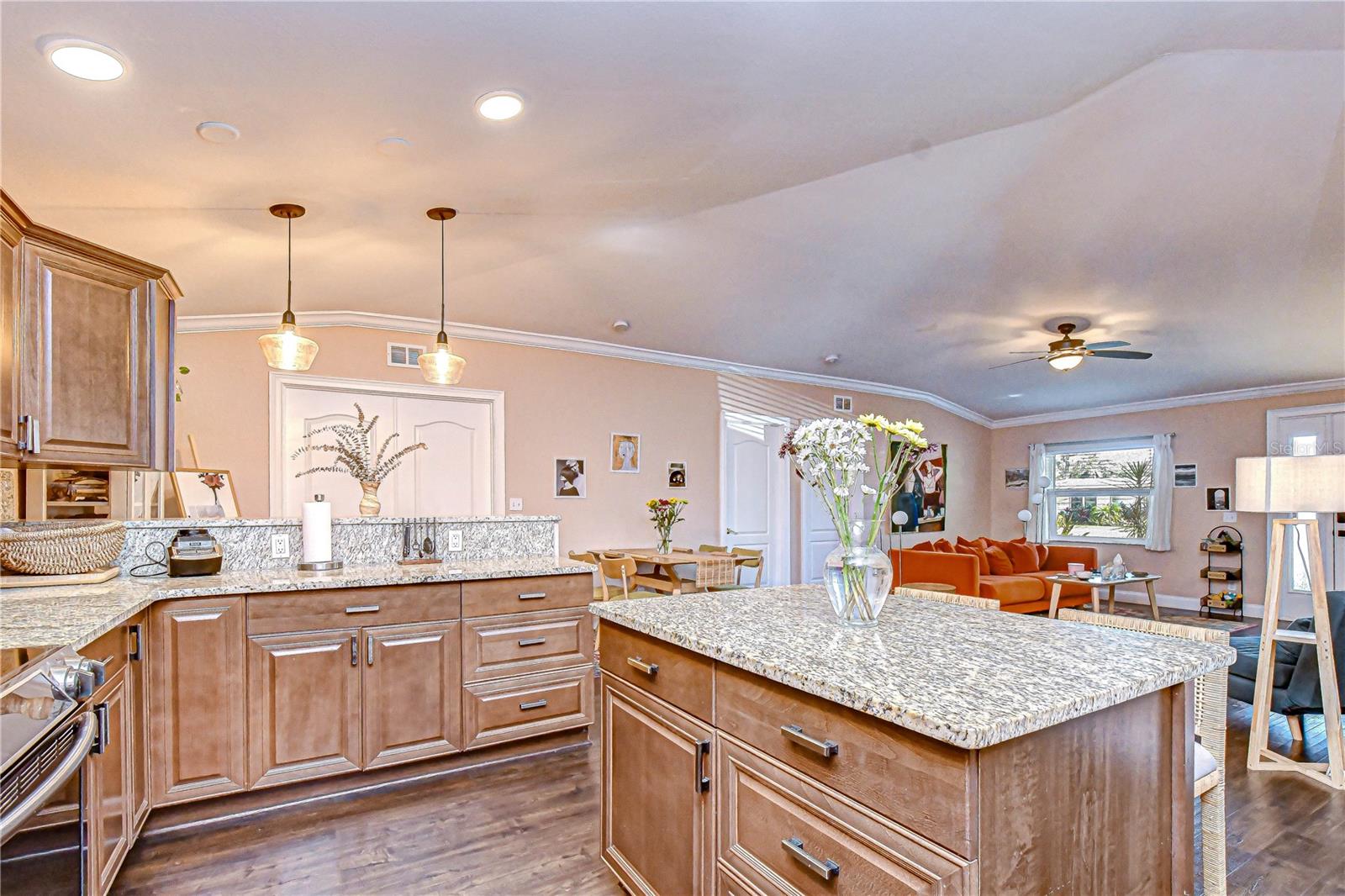 PASADENA ESTATES SEC F - Residential