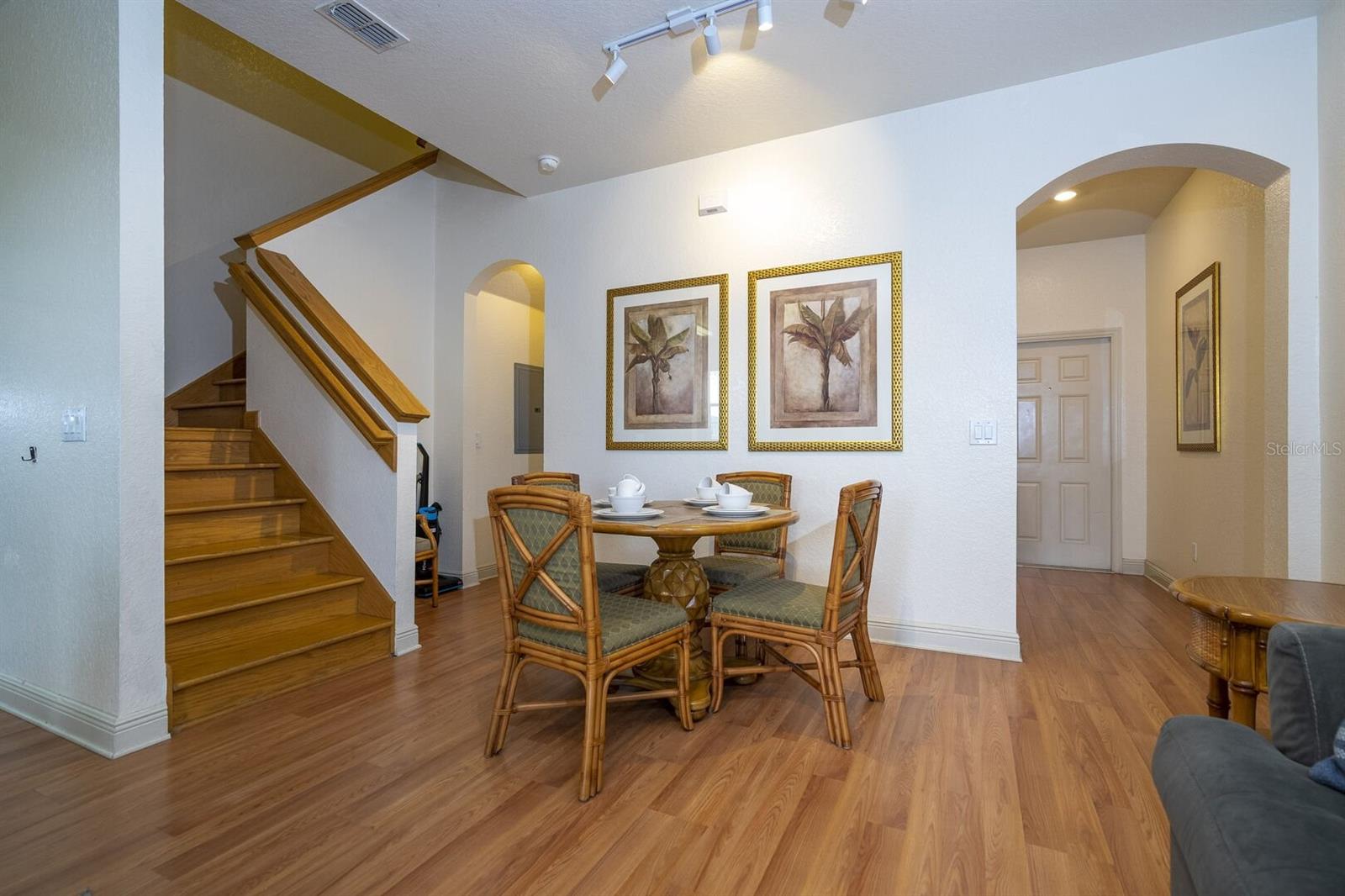 VILLA AT REGAL PALMS CONDO - Residential