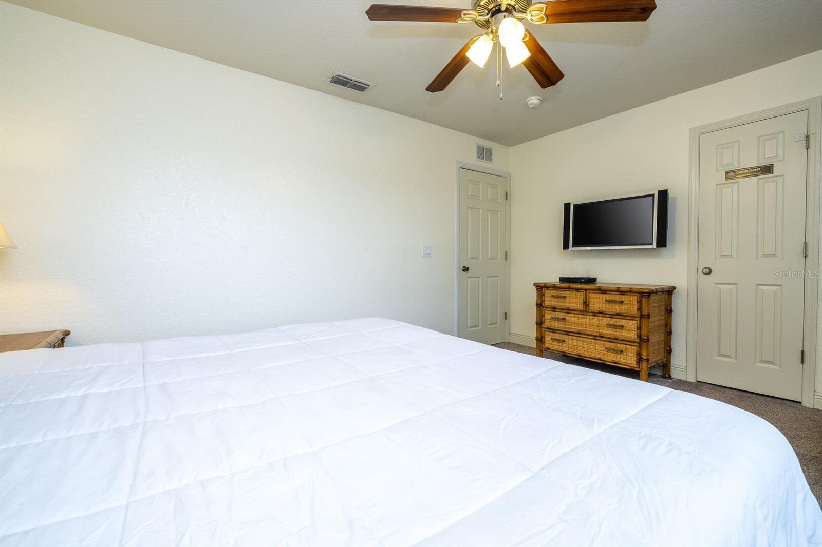 VILLA AT REGAL PALMS CONDO - Residential