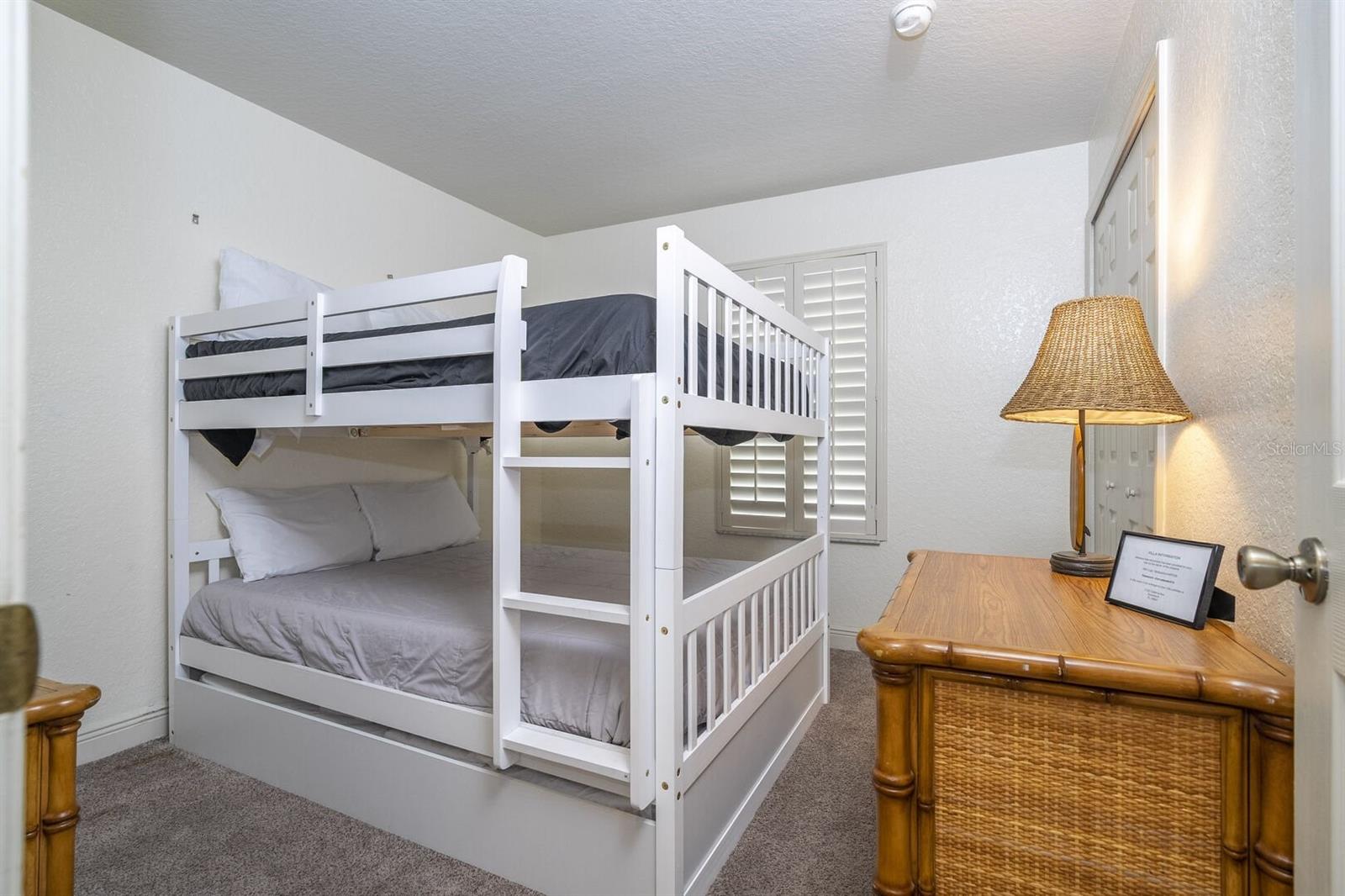 VILLA AT REGAL PALMS CONDO - Residential