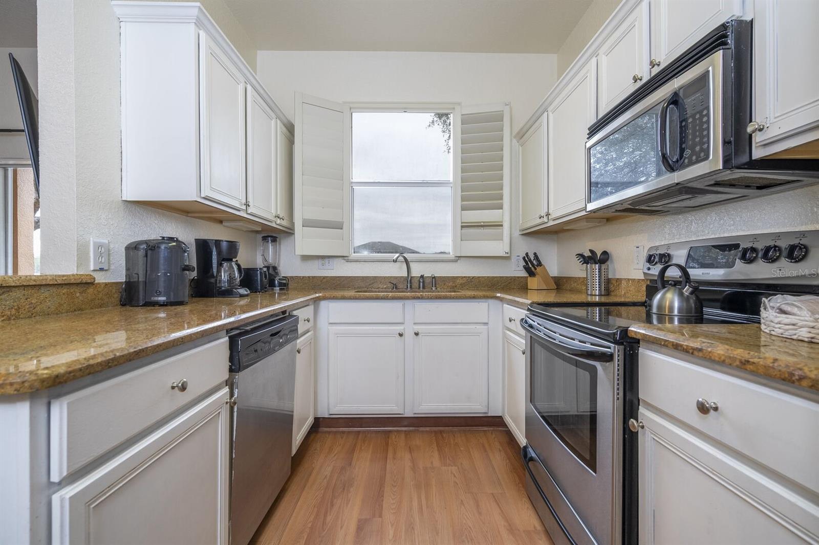 VILLA AT REGAL PALMS CONDO - Residential
