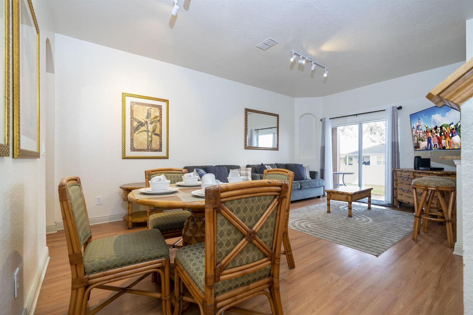 VILLA AT REGAL PALMS CONDO - Residential