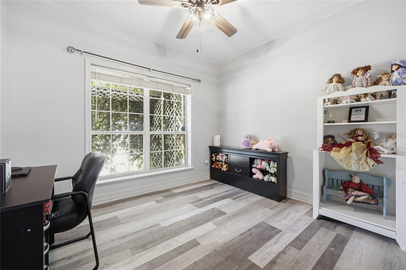 EXECUTIVE HOMES - Residential