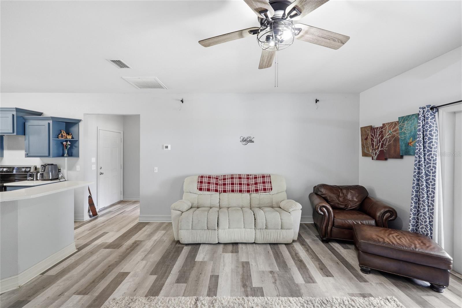 EXECUTIVE HOMES - Residential